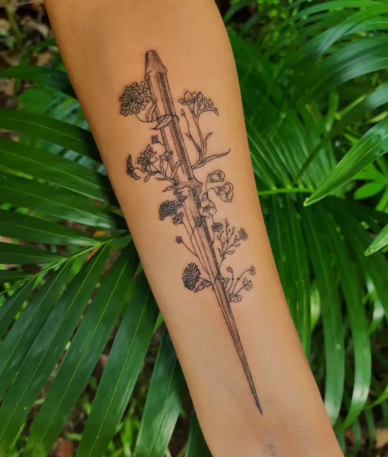 20 Beautiful Aster Flower Tattoos For Females  EntertainmentMesh