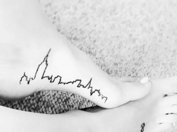 The Top Small & Pretty Tattoo Ideas For Girls